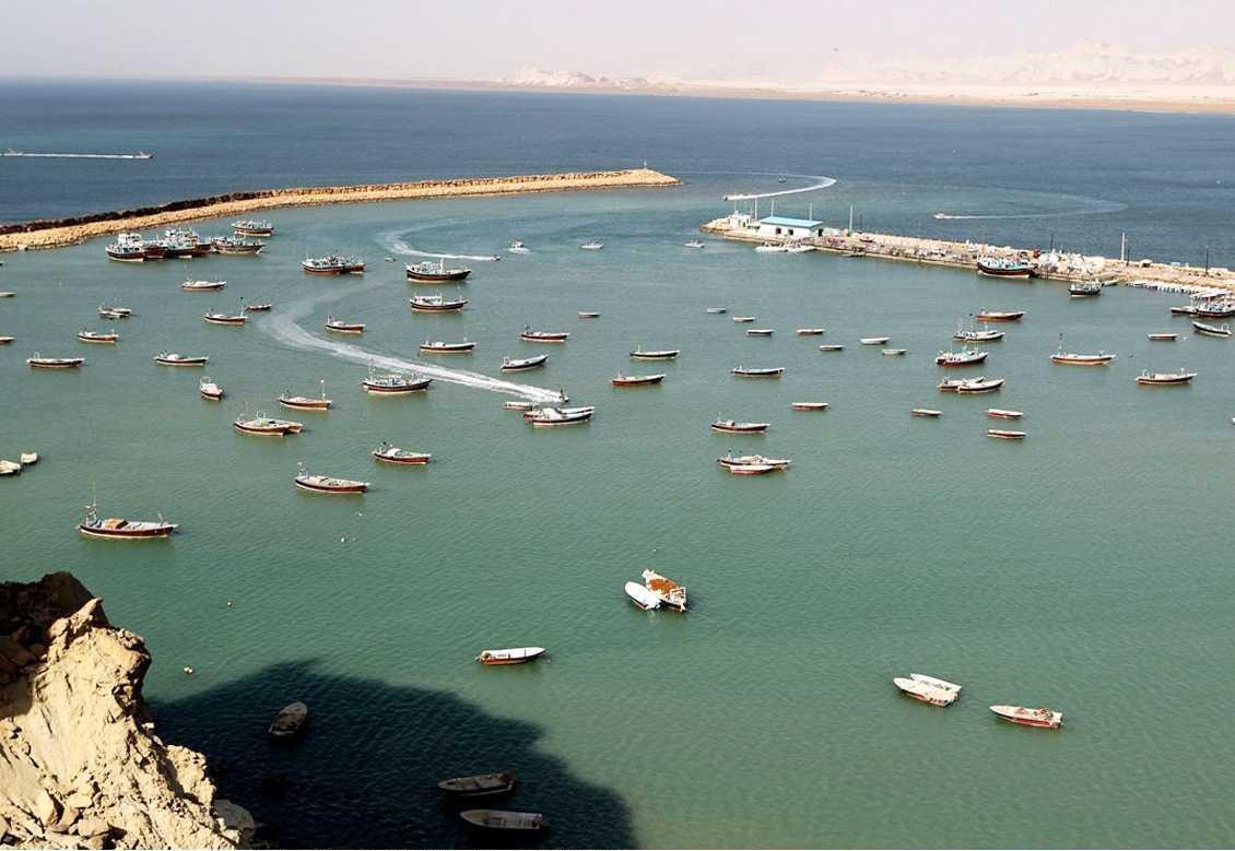 Iran, media: 5 dead in US and Israeli attack on city near Strait of Hormuz