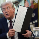 USA, Trump: “We are the only stupid ones to allow Ius Soli”