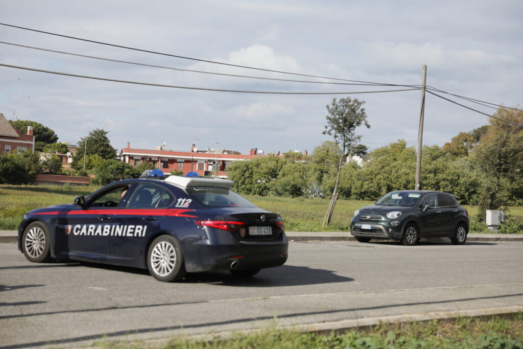 Catania, woman stabbed: her husband, who is wanted by the police, had only just been released from prison