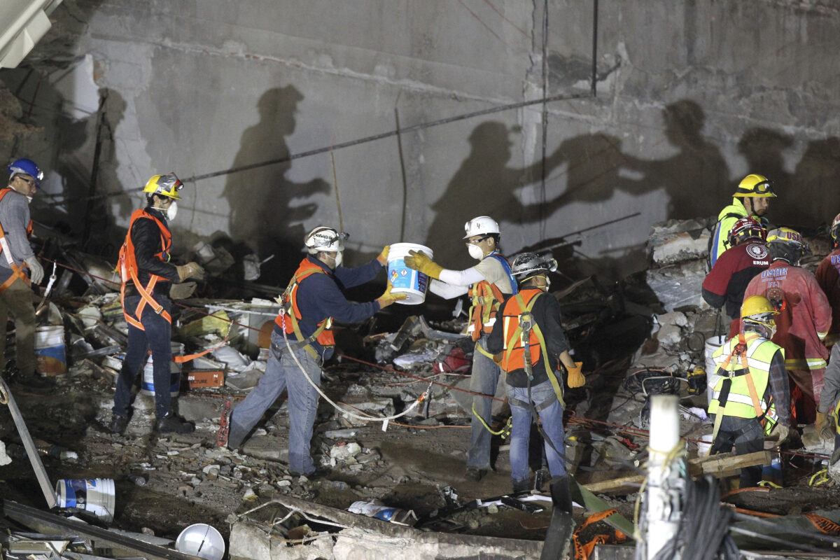 Mexico: small plane crashes in Puebla; four dead