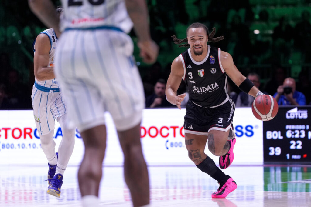 Basketball: EuroLeague, Bologna 81–94 Valencia