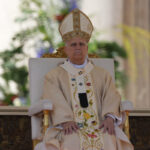 Easter, Pope: ‘Those with the power to wage war should choose peace and lay down their arms’