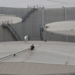 Oil: futures prices rise amid tensions over Lebanon, Brent up 2.3% to $97 a barrel