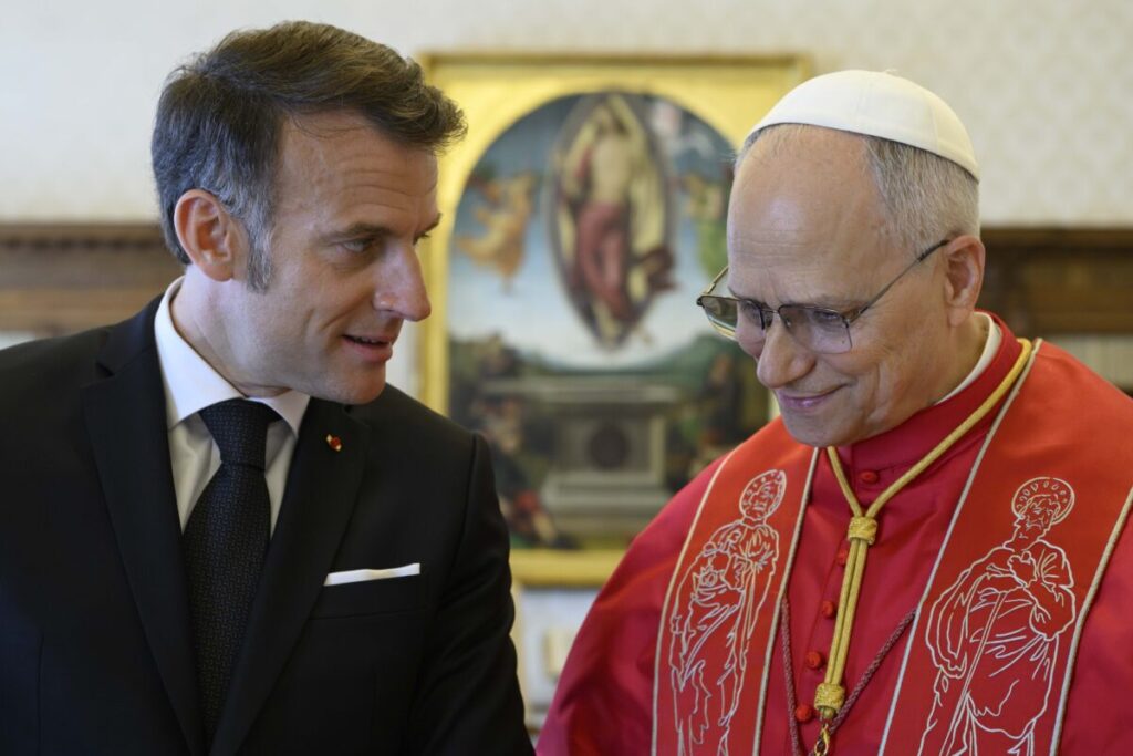Vatican, Pope-Macron meeting: ‘Ending conflicts through negotiation’