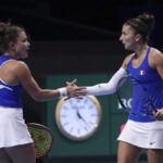 Tennis: Errani and Paolini defeat Japan in the doubles; Italy through to the BJK Cup Finals