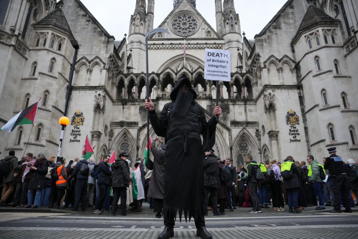 London: protest in support of Palestine Action: 200 arrests