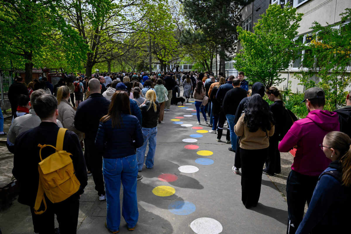 Hungary: record turnout continues, 54.14% at 13:00 Hungary: record turnout continues, 54.14% at 13:00