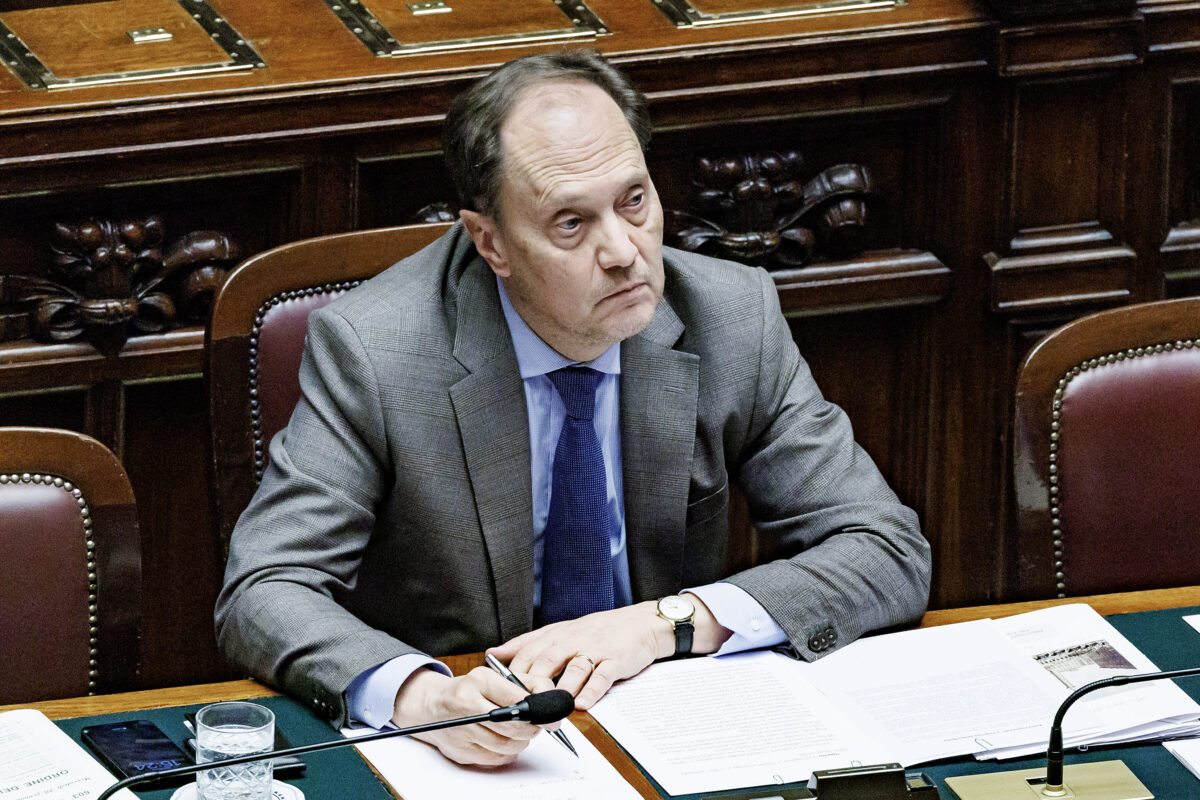 Iran, Ciriani: ‘If the Hormuz crisis is not resolved, there is a risk of global recession’