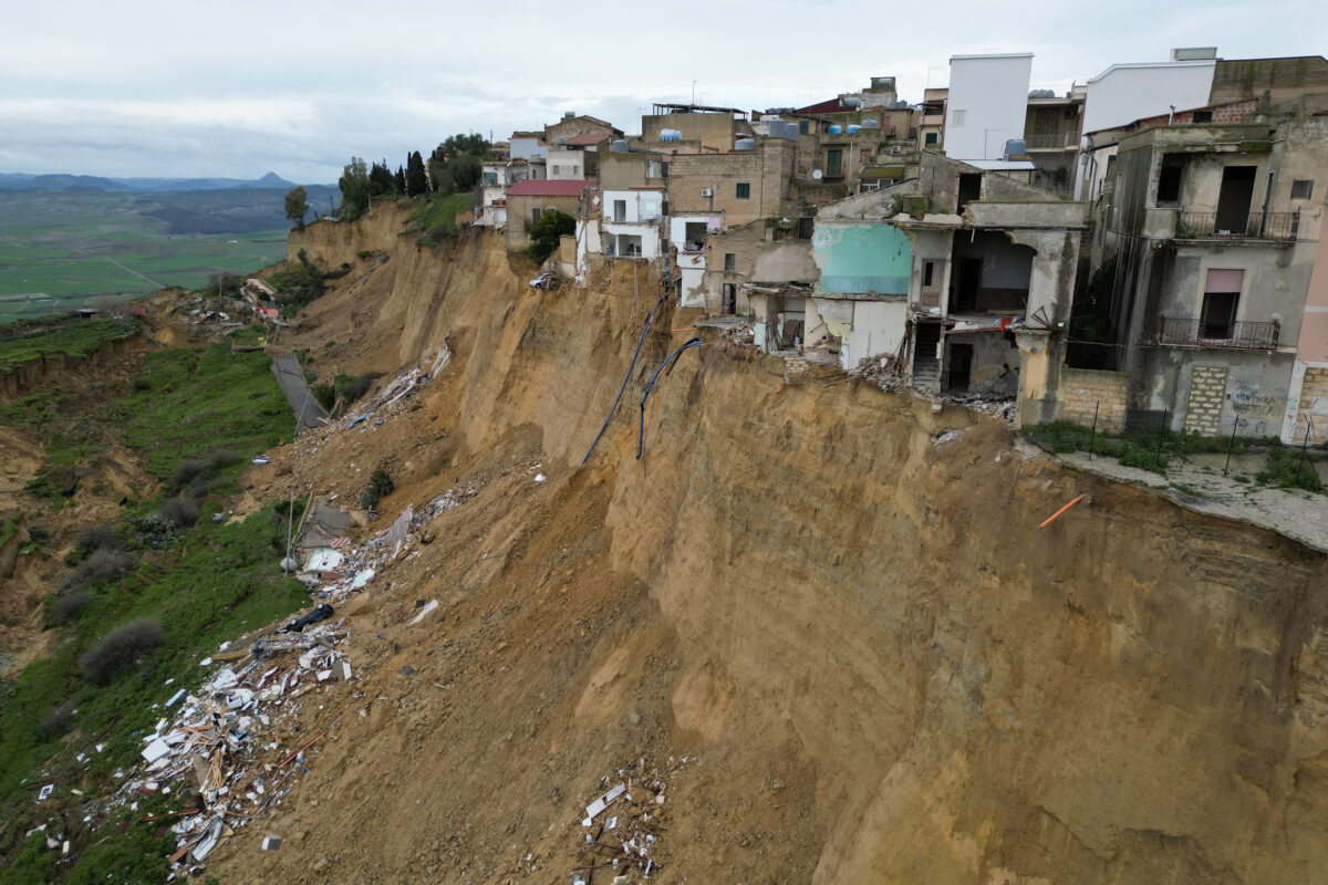 Niscemi: 13 people under investigation over landslide, including the last four presidents of the Sicilian Regional Government