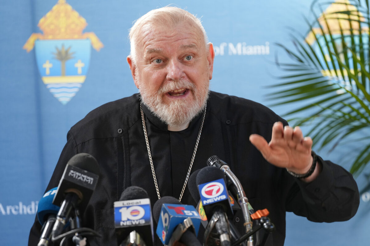 US: Trump cancels $11 million grant to Miami Catholic charity