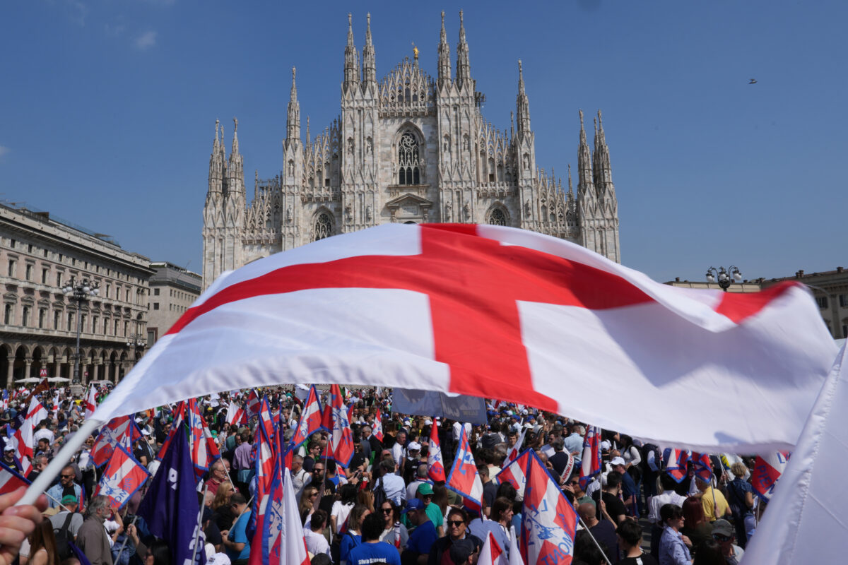Milan, Salvini: “Piazza Duomo embraces Orban, continue the battle to defend borders”