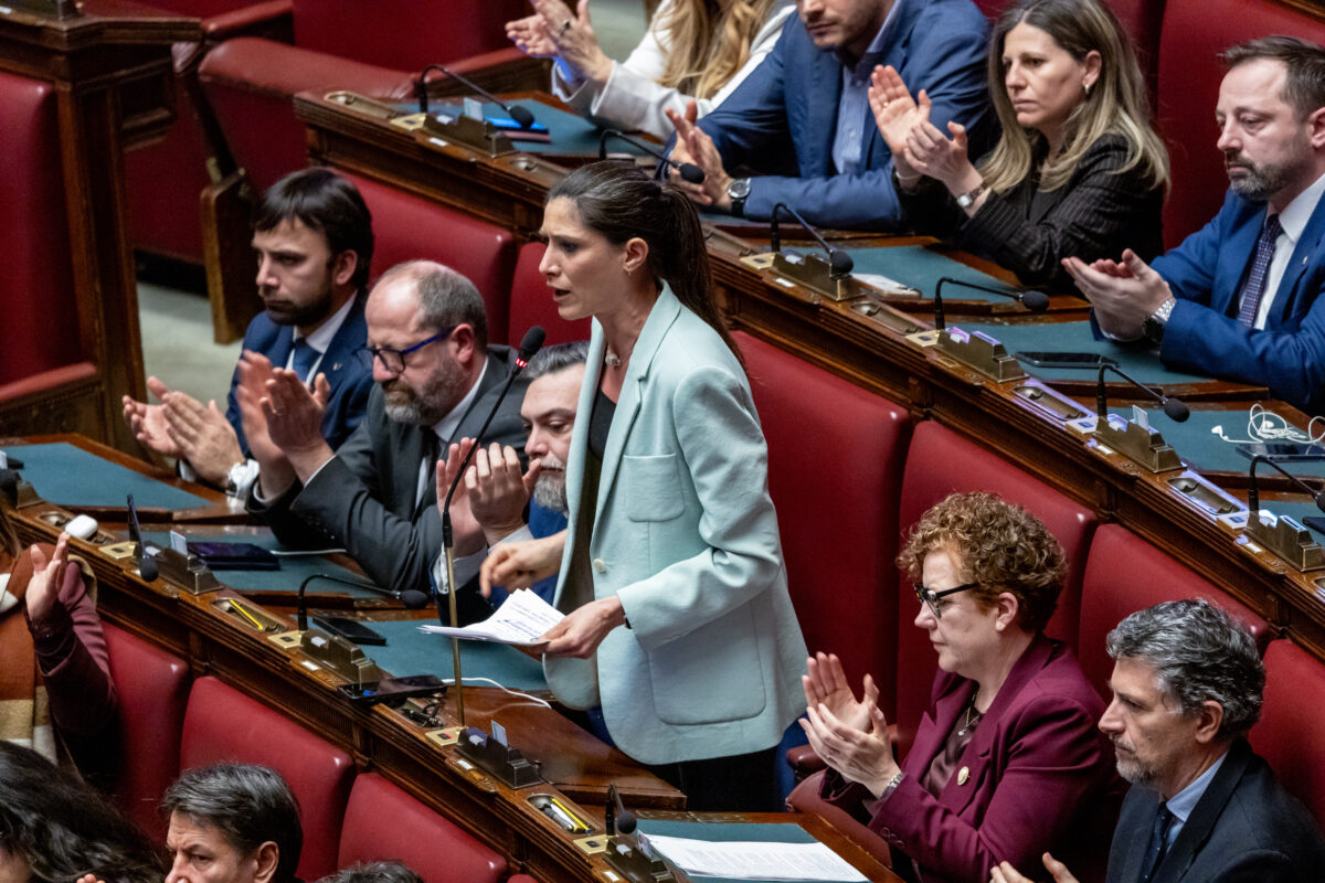 Milan, Appendino (M5S) to Matone: “We among peace flags, you in empty squares”