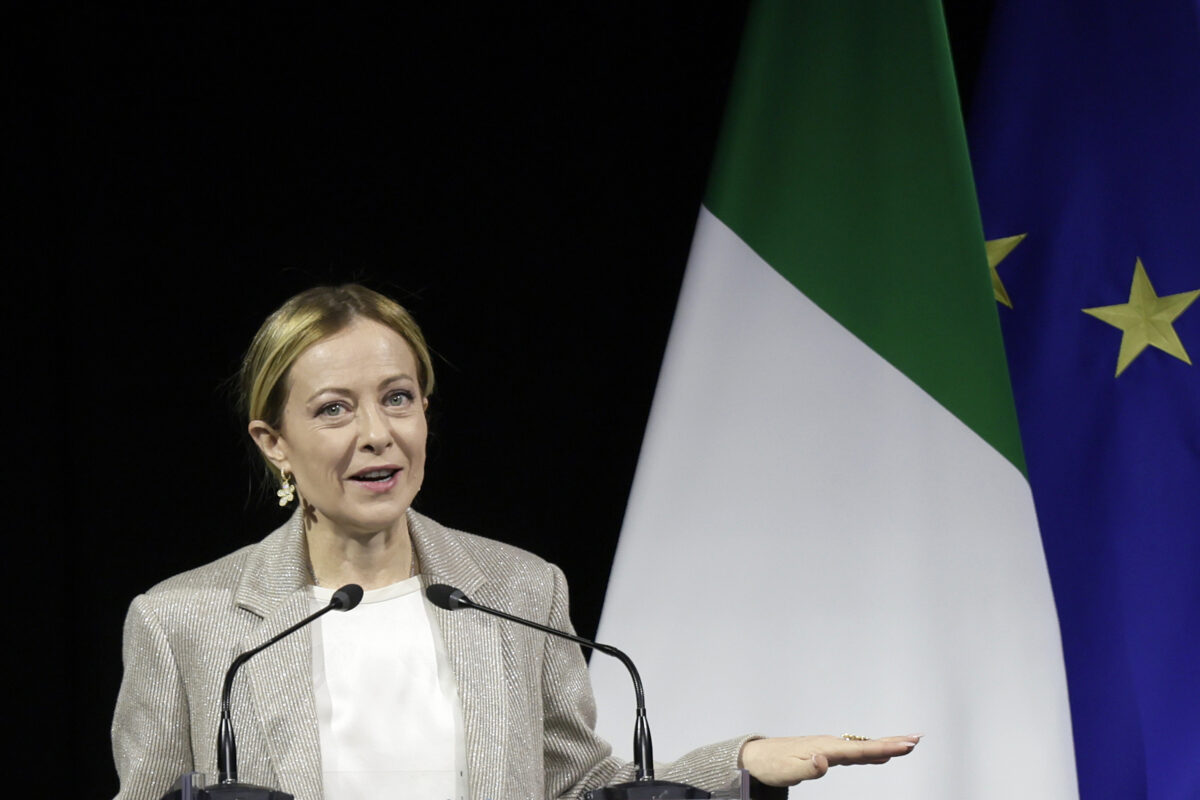 Meloni: “Proximity to a wounded officer, don’t intimidate us”