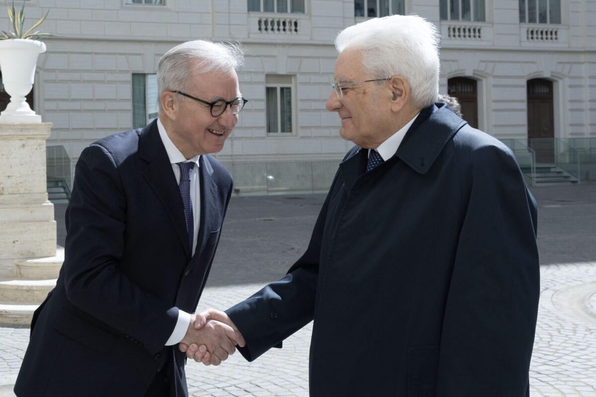 Security Bill: move to repeal provision on lawyers and third reading in the Senate