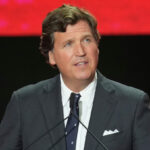 USA, Tucker Carlson apologizes: “I’m sorry I supported Trump”