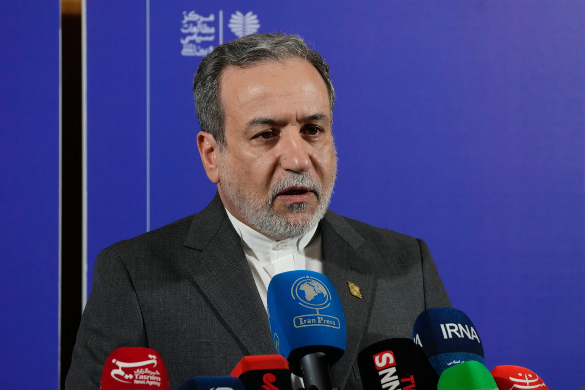 Iran, Araghchi: “Blockade of ports is an act of war”