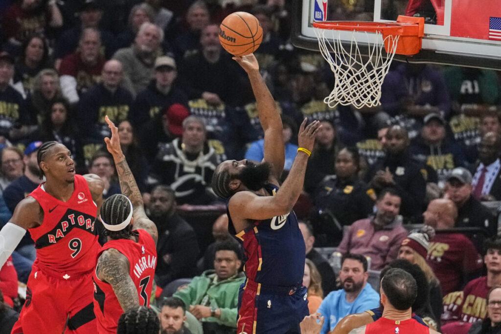 NBA: Playoffs – T’Wolves and Hawks level the series; Cavs dominate