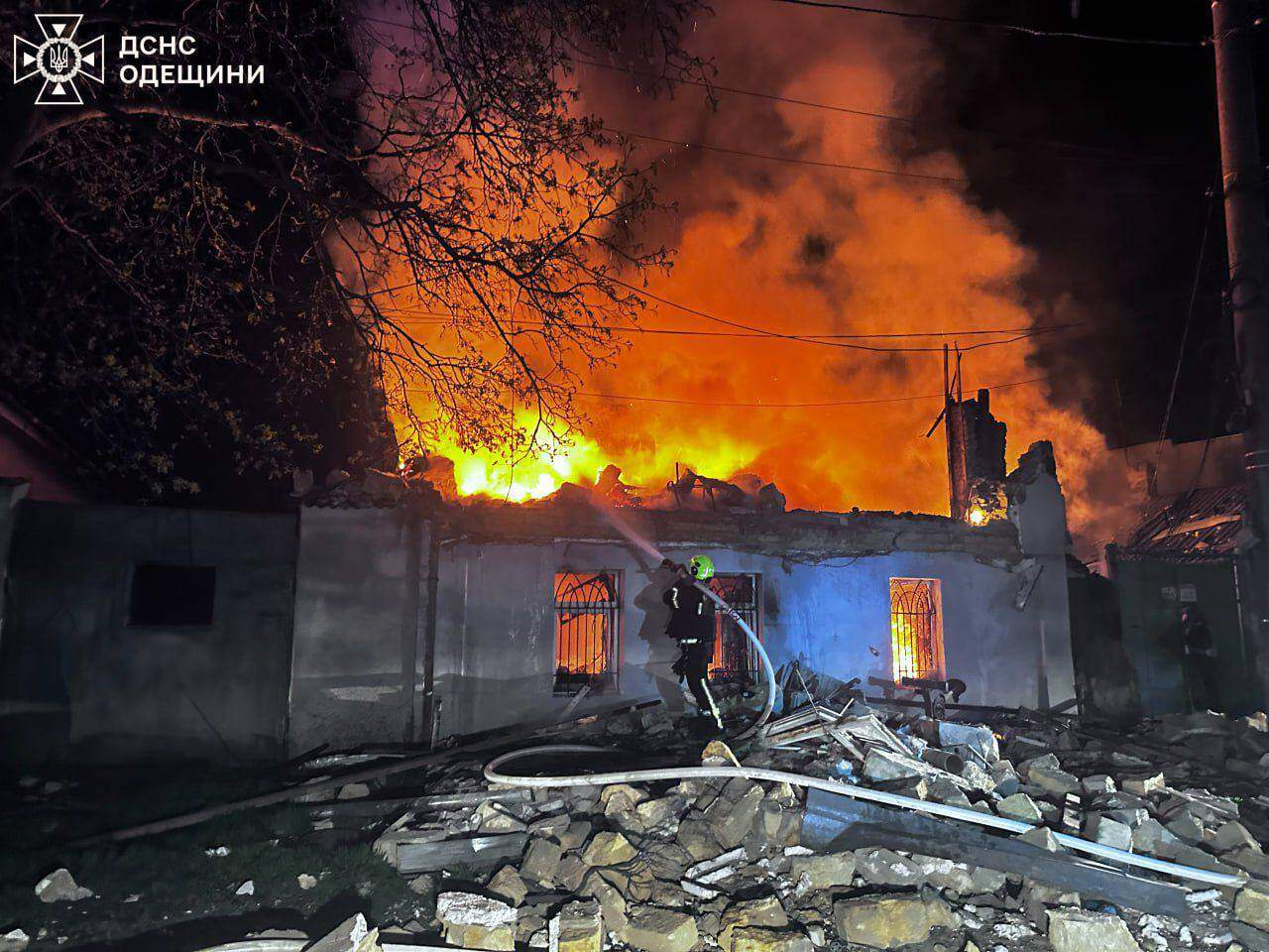 Ukraine, at least four dead and numerous injured in Russian attacks