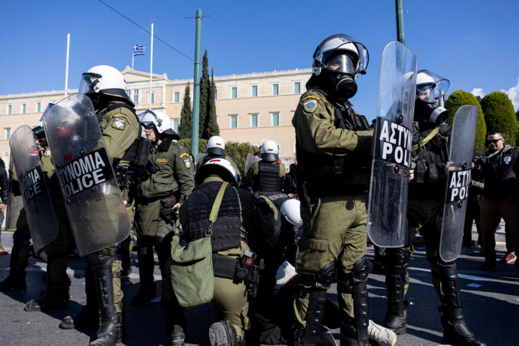 Greece: Man opens fire at social security office in Athens, leaving several people injured