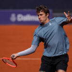 Tennis: ATP Madrid, Cobolli beats Medvedev to reach the quarter-finals