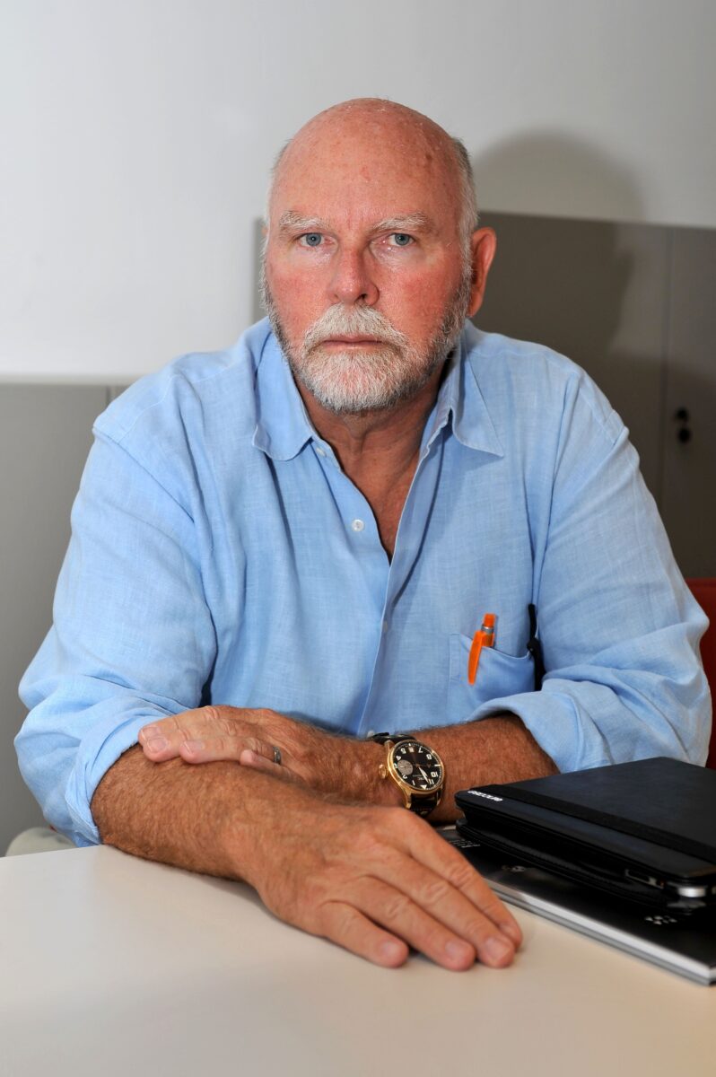 Craig Venter, pioneer of the human genome, has died aged 79