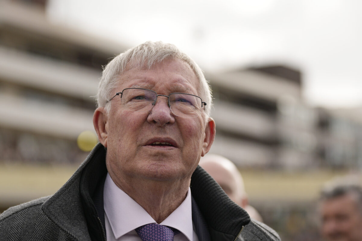 Ferguson feels ill before Manchester United vs. Liverpool: taken to hospital