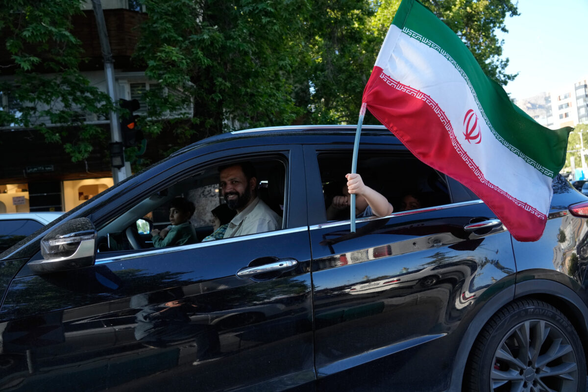 Iran: Death sentence carried out on man arrested during protests