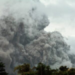 Philippines, ash and gas from Mayon volcano: over 300 families evacuated