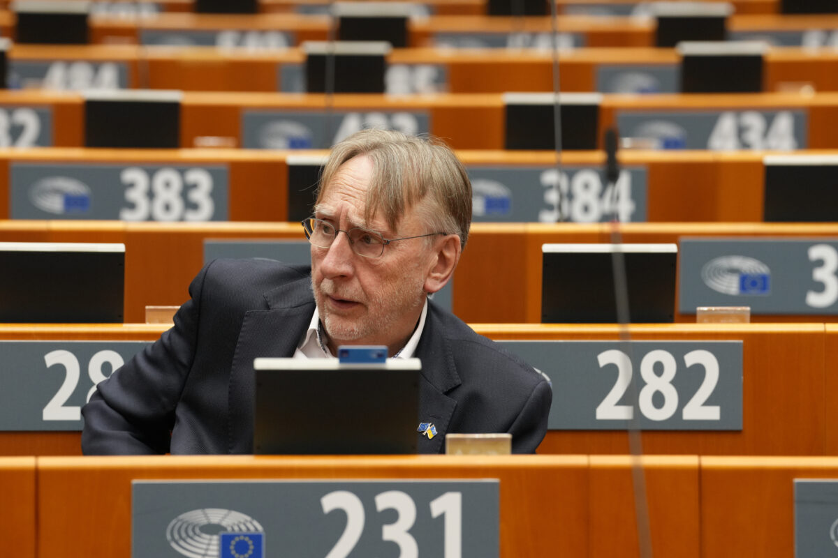 Tariffs: EU postpones approval of deal with US, new negotiations on 19 May