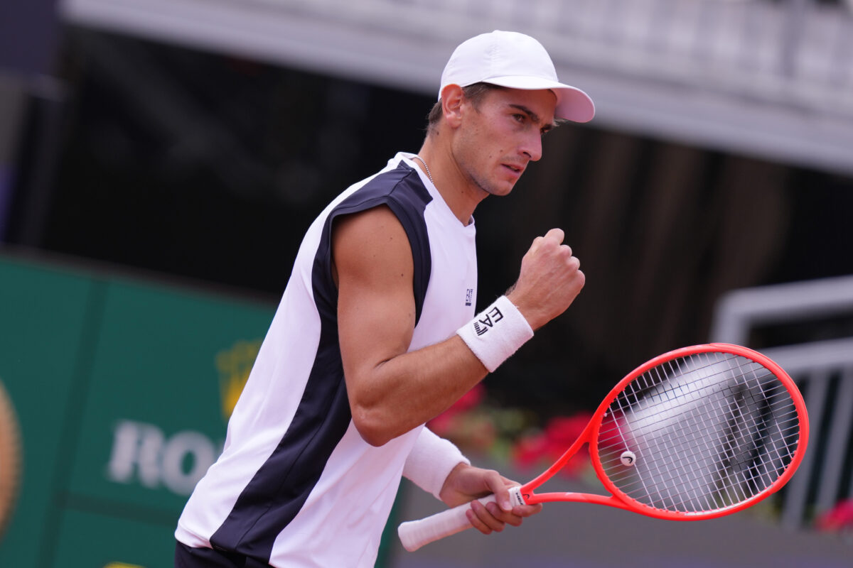 Italian Open: Arnaldi pulls off a stunning victory, beats De Minaur and advances to the third round