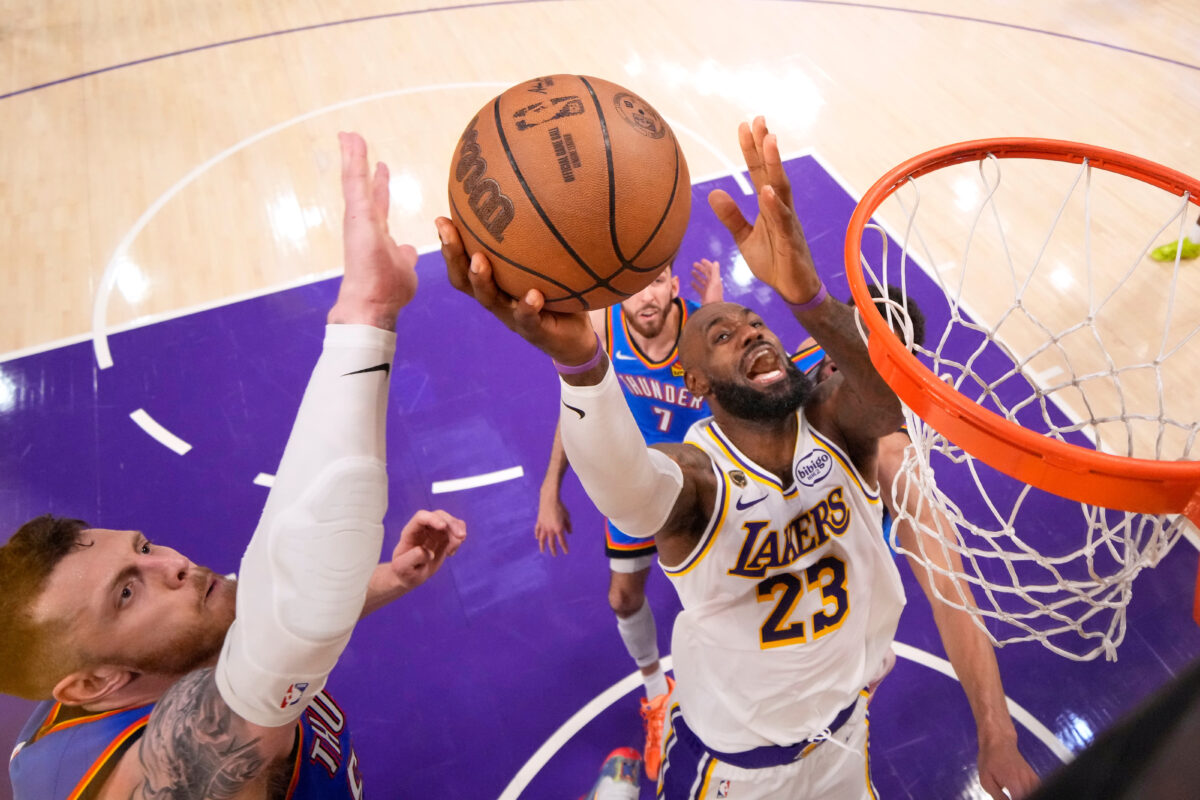 NBA: Playoffs – Oklahoma City leads 3-0 against the Lakers; Cleveland beats Detroit