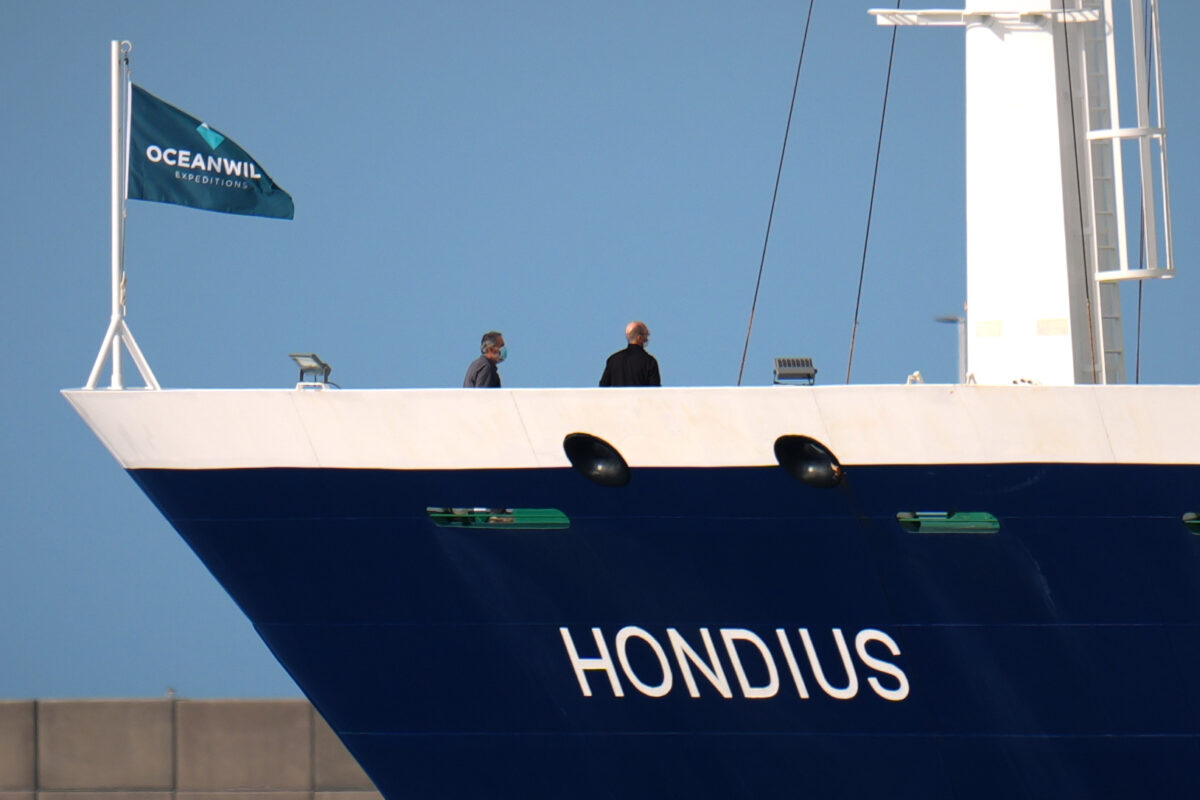Hantavirus: disembarkation of passengers from the MV Hondius begins in Tenerife