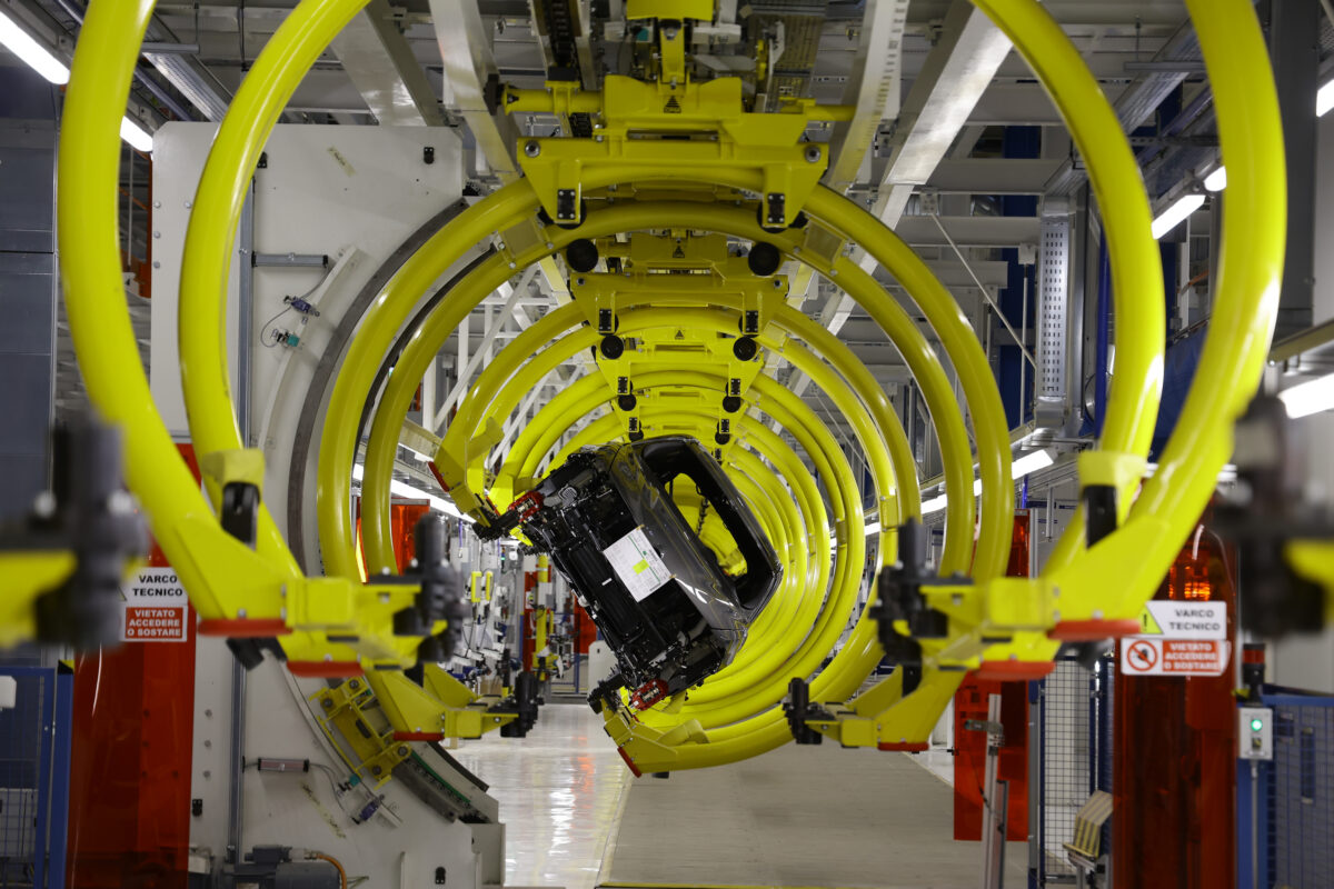 Istat: industrial production up 0.7% month-on-month and 1.5% year-on-year in March