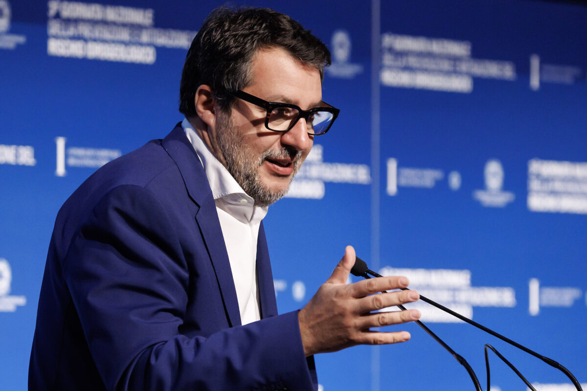 Trains, Salvini: ‘First train on the Strait Bridge and the Turin–Lyon line in 2032–2033’