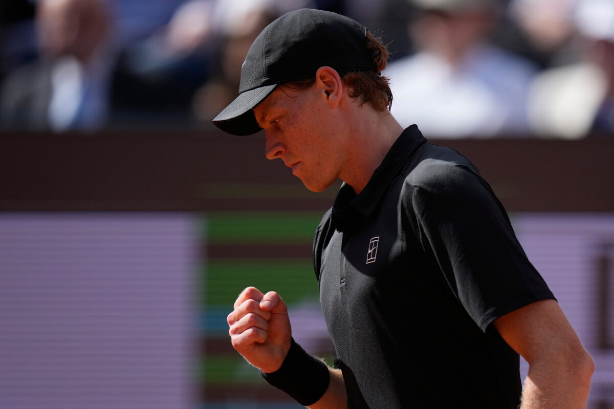 Italian Open: Sinner reaches the quarter-finals, Pellegrino beaten in two sets