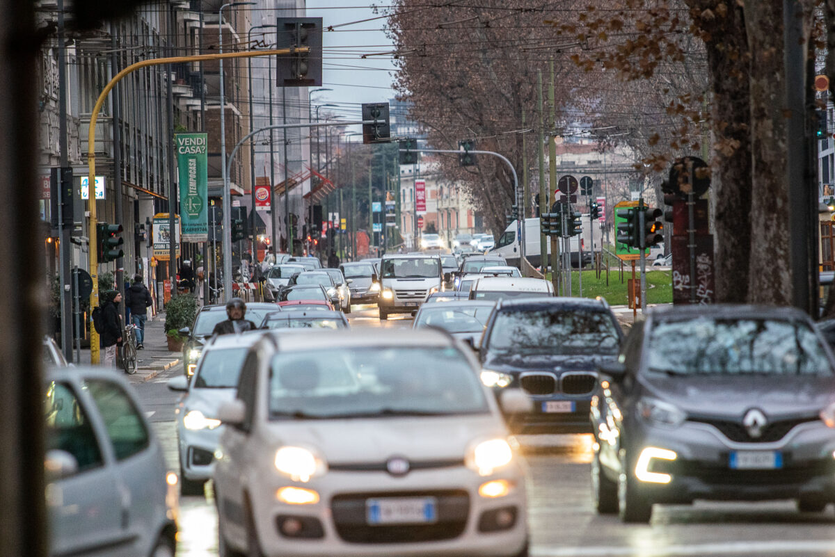 Climate, EU greenhouse gas emissions up 0.9% at end of 2025