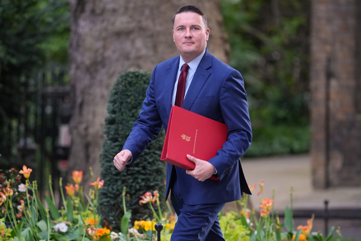 UK: Former minister Streeting stands for the Labour leadership