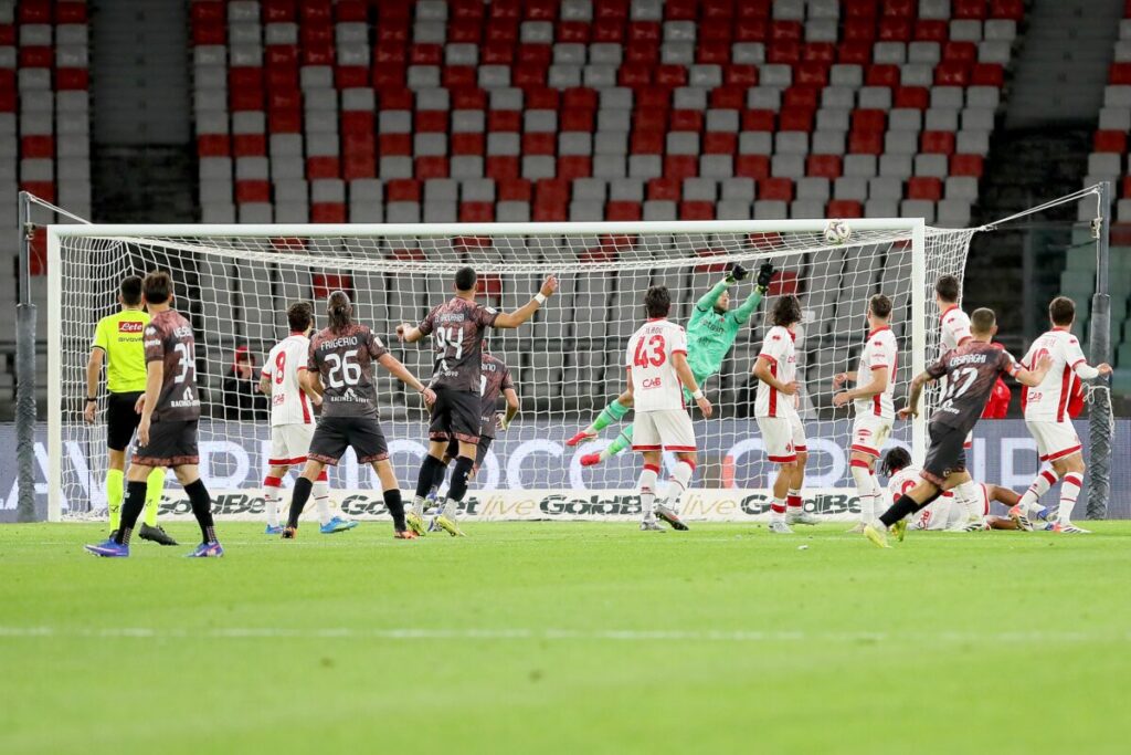Football: Serie B play-offs, goalless draw between Bari and Sudtirol