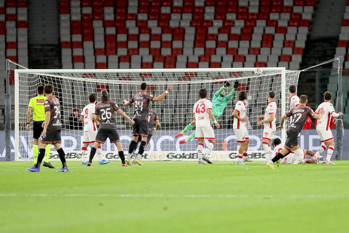 Football: Serie B play-offs, goalless draw between Bari and Sudtirol