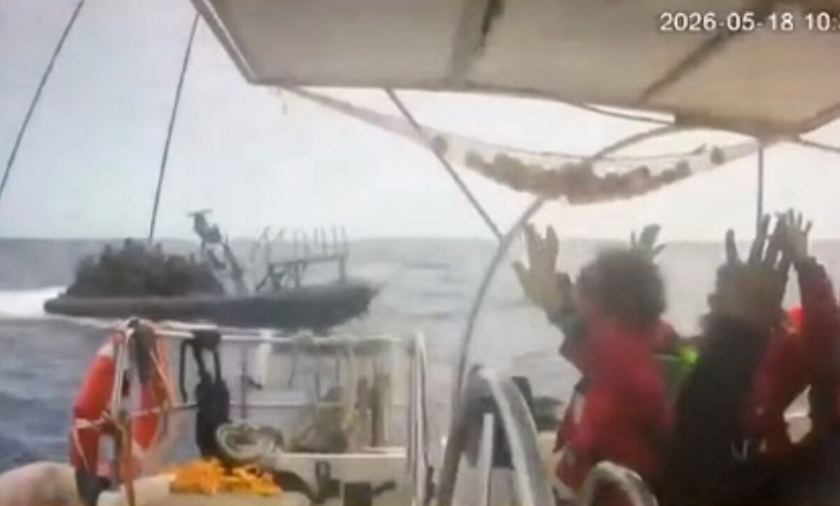 Flotilla: Global Sumud, 27 boats intercepted, 12 Italians on board