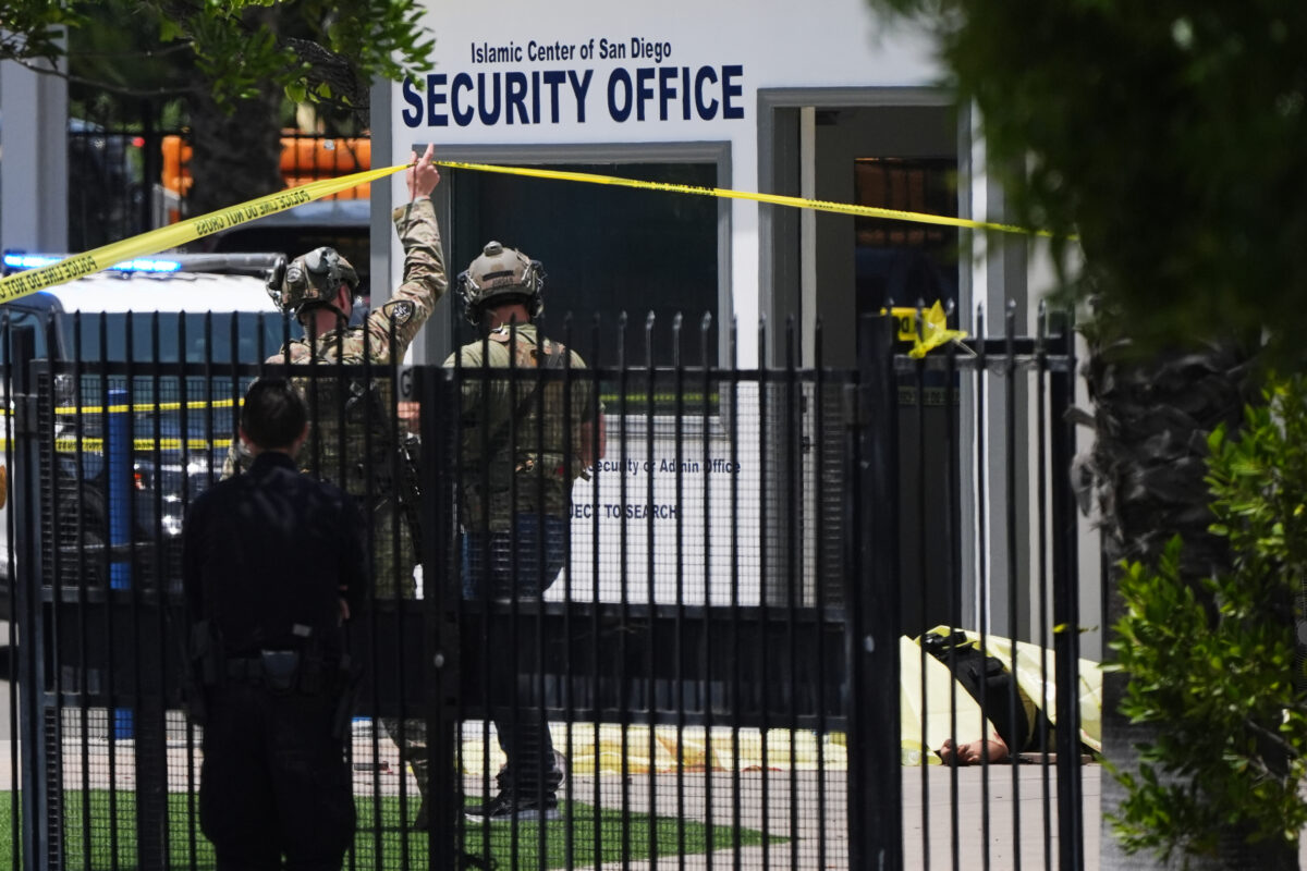 US: Two suspected San Diego attackers were teenagers, found dead in a car US: Two suspected San Diego attackers were teenagers, found dead in a car