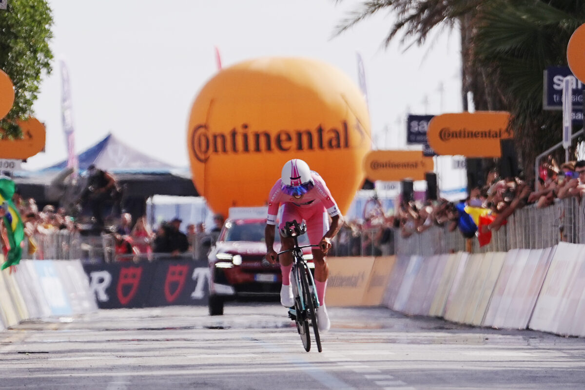 Giro d’Italia: Ganna wins Massa time trial; Eulalio retains the pink jersey