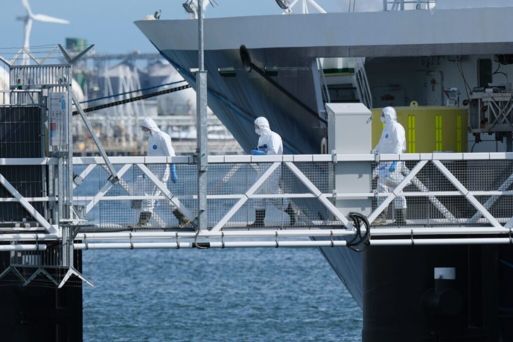 Hantavirus: Spanish passengers on the Hondius will complete their quarantine at home