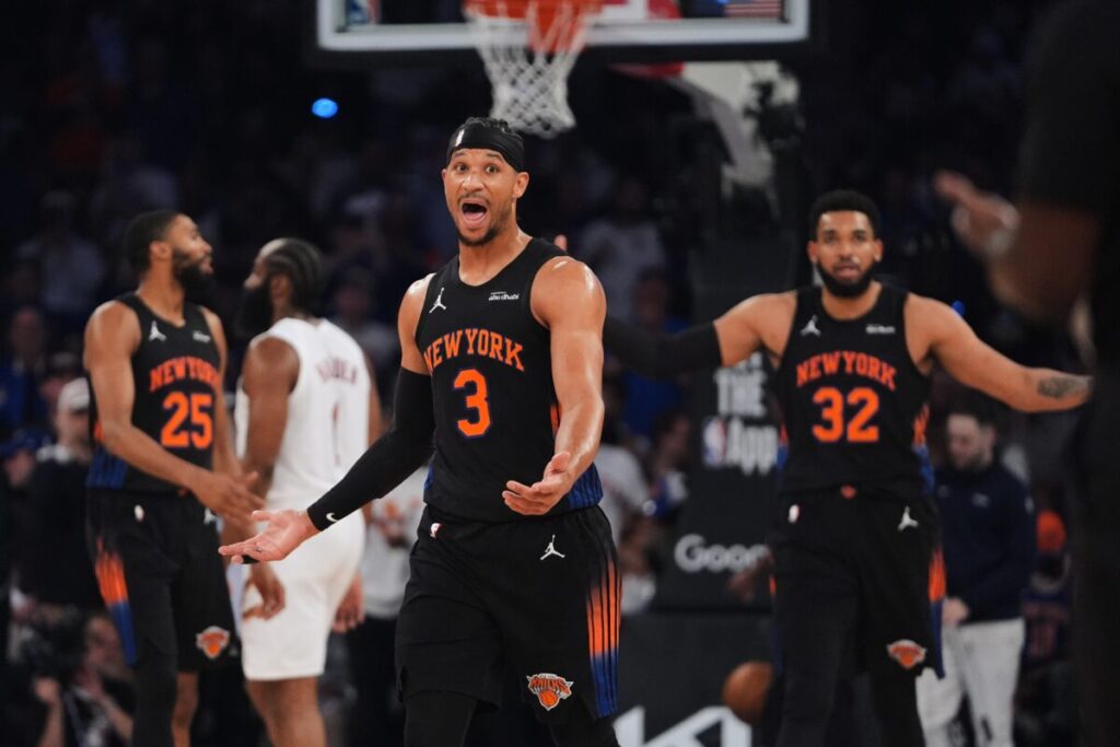 NBA: Playoffs – New York keep their winning streak alive, thrashing the Cavs to take a 2-0 lead in the series