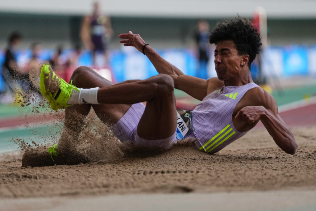 Athletics: Furlani suffers injury in the Diamond League