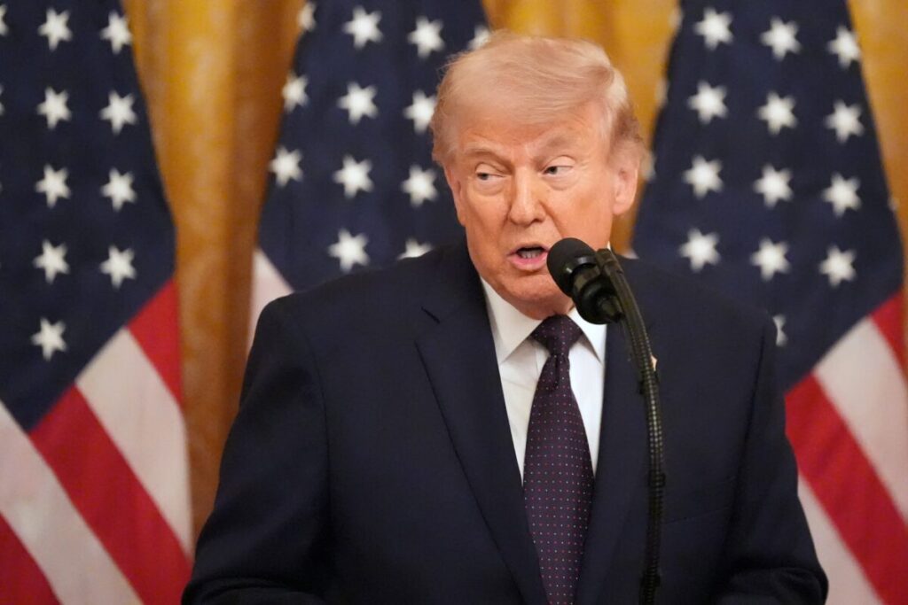 Iran, CNN: ‘Trump presented with military options to resume war’