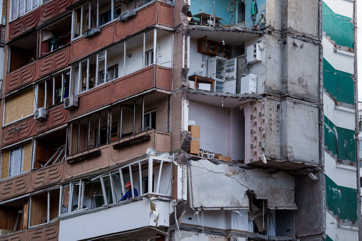 Ukraine: Russian attack on Kyiv overnight leaves one dead and at least 44 injured