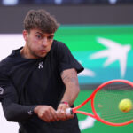 Roland Garros: Cobolli wins the Italian derby against Pellegrino