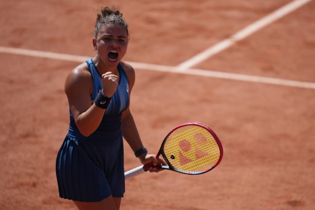 Roland Garros: Paolini wins her opening match, Yastremska defeated in two sets