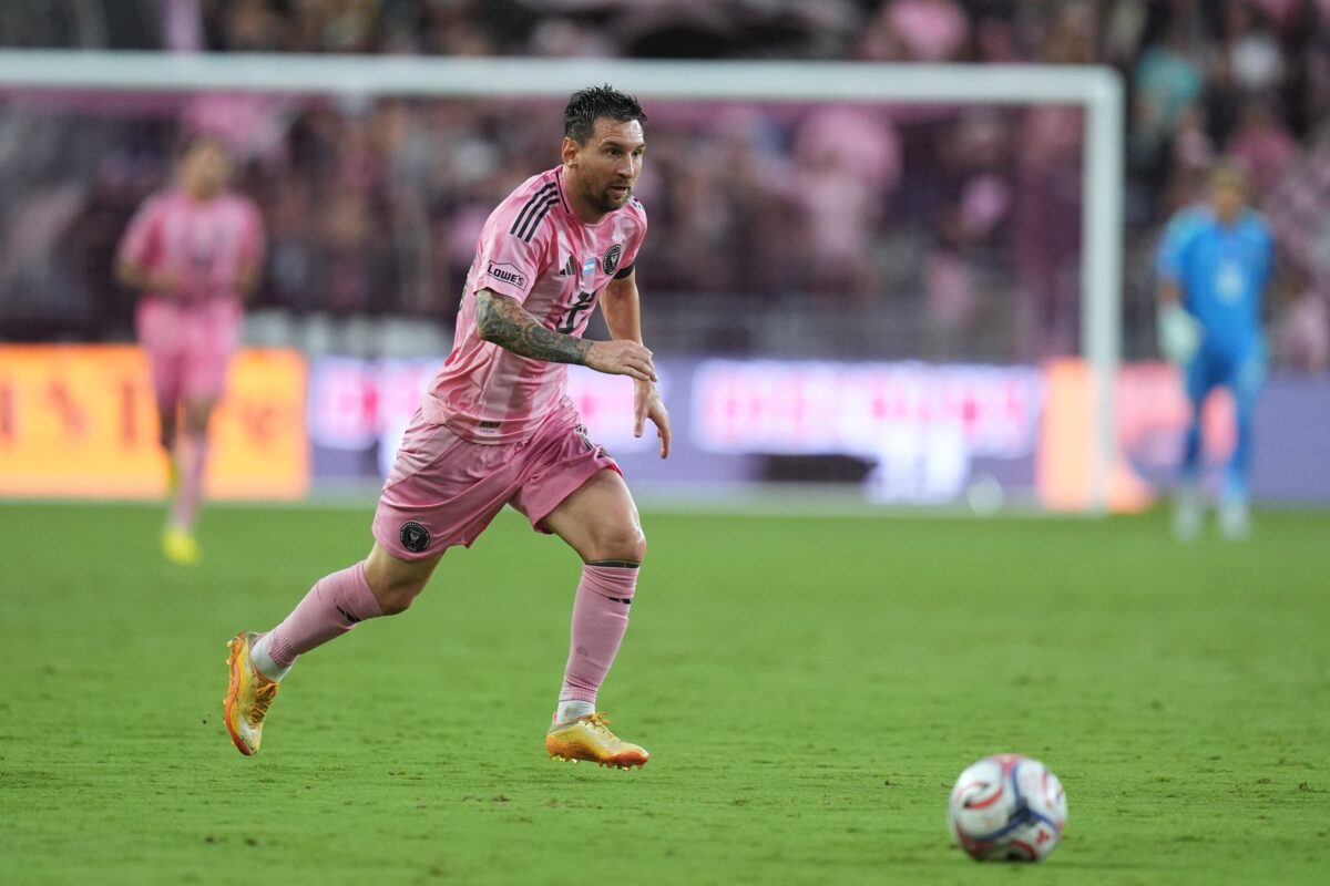 Football: Messi suffers muscle strain, World Cup not at risk